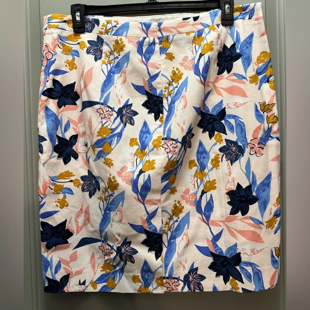 J. Crew Size 16 Floral Basketweave Pencil Skirt NWT - Picture 2 of 11